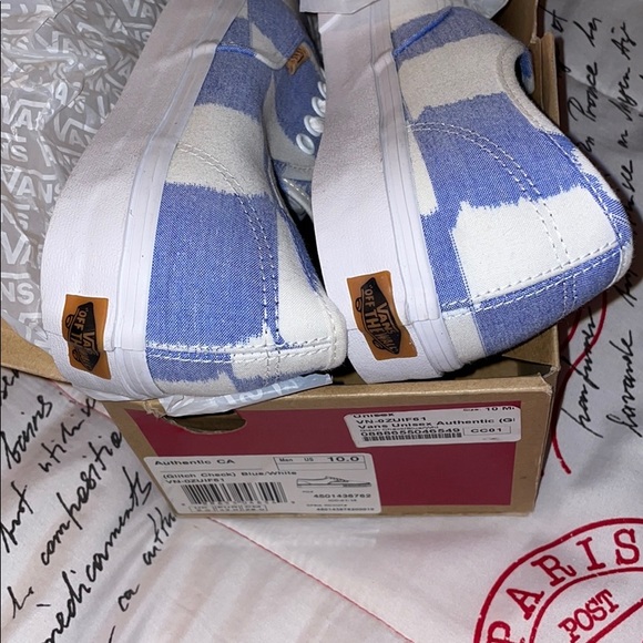 Vans - Picture 5 of 9